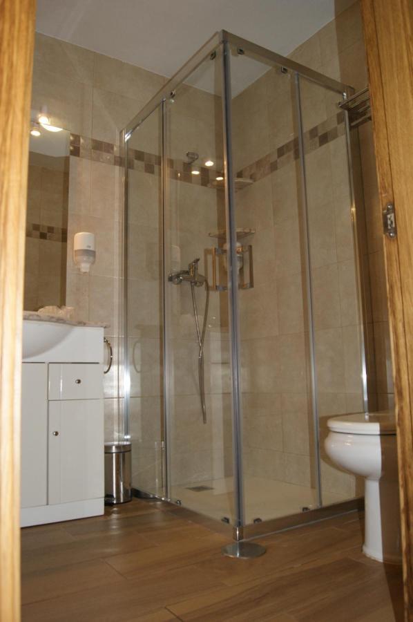 Apartamentos Camin De Pelayo Las Rozas Exterior foto