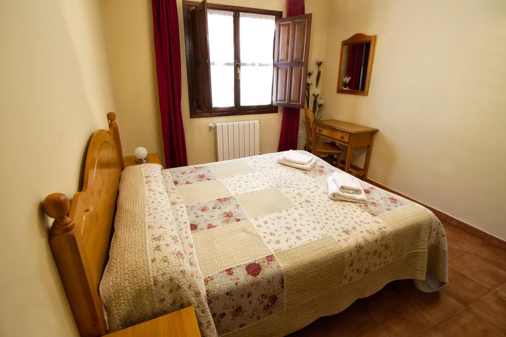 Apartamentos Camin De Pelayo Las Rozas Zimmer foto